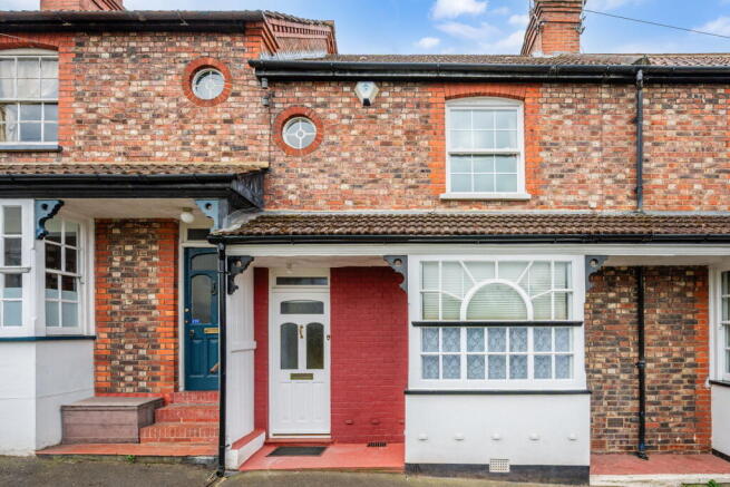 2 bed property, in Ansell Road, £450,000