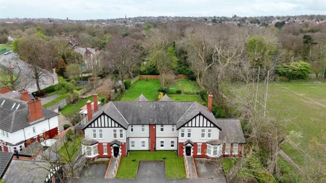 11 bed property, in Park Road North, £800,000