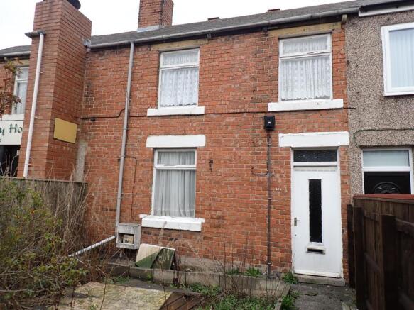 5 bed property, in Myrtle Street, £145,000