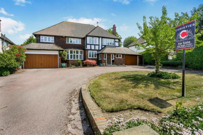 5 bed property, in Heath Drive, £1,650,000
