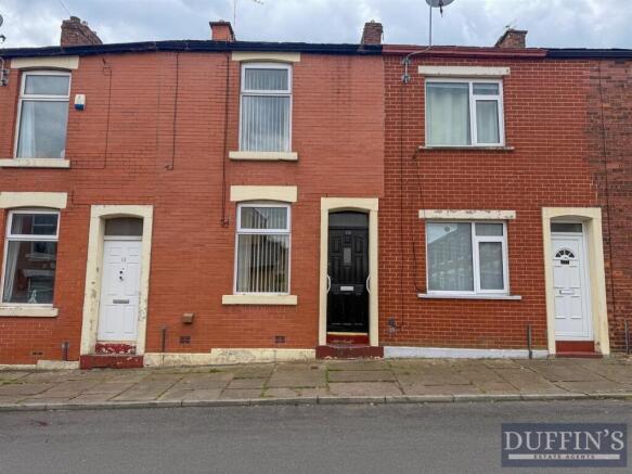 2 bed property, in Mill Hill Street, £85,000
