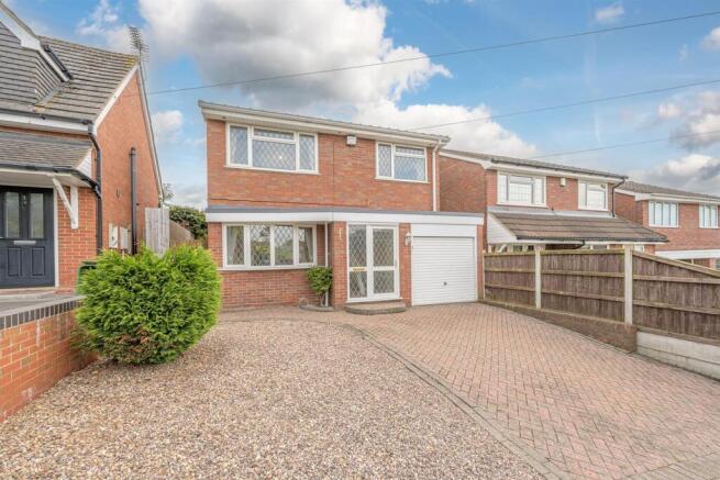 3 bed property, in Margaret Close, £300,000