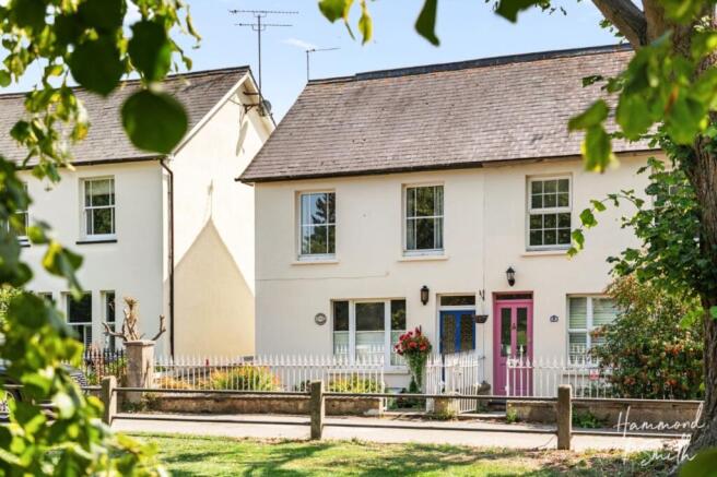 4 bed property, in Recreation Ground, £510,000