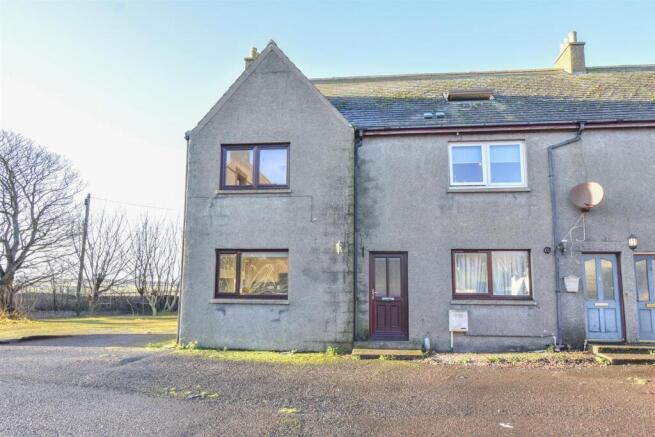 3 bed property, in 16 Bignold Court, £104,000