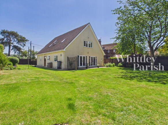 4 bed property, in Harleston Road, £450,000