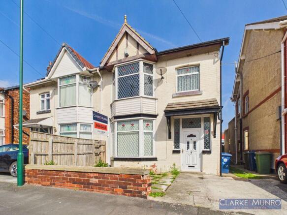 4 bed property, in Poplar Grove, £170,000