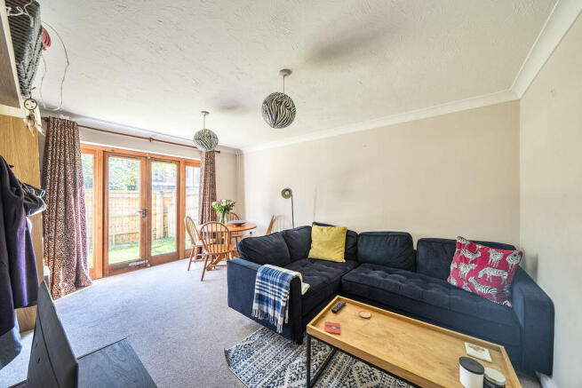 2 bed property, in The Dale, £259,995