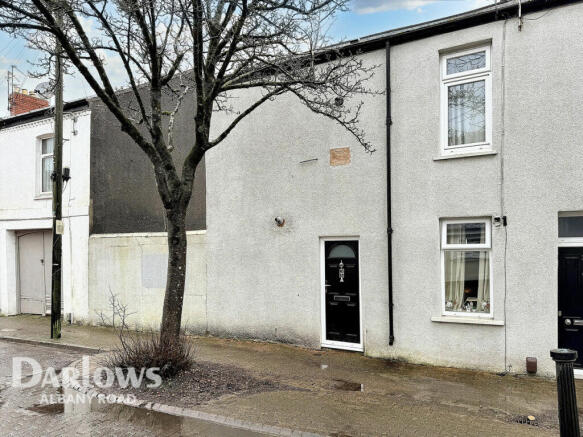 1 bed property, in Plasnewydd Road, £105,000