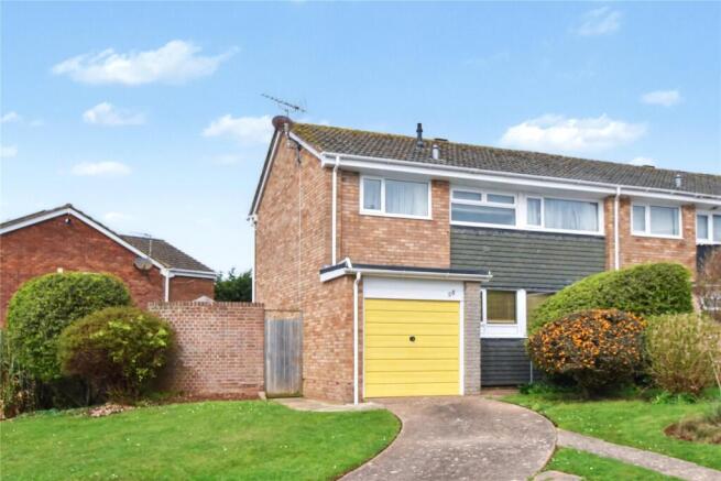 3 bed property, in Langstone Drive, £375,000