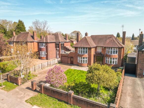 3 bed property, in Coventry Road, £550,000
