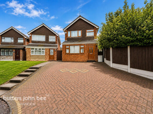3 bed property, in Birmingham New Road, £260,000