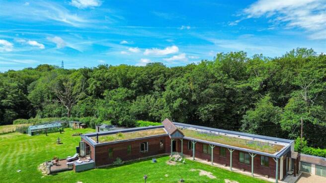 3 bed property, in Studdens Lane, £1,000,000