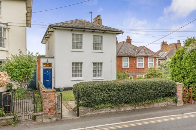 5 bed property, in West Bay Road, £730,000