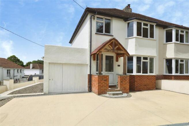 3 bed property, in Glenburnie Road, £340,000