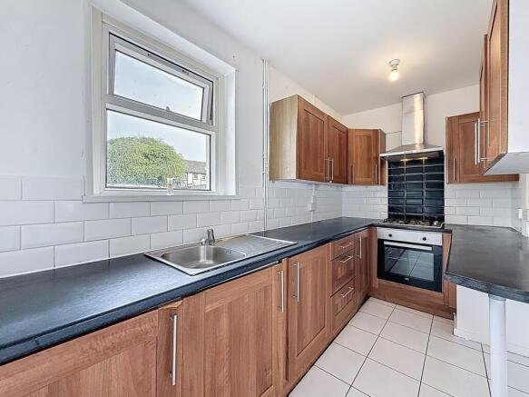 2 bed property, in South Clive Street, £225,000