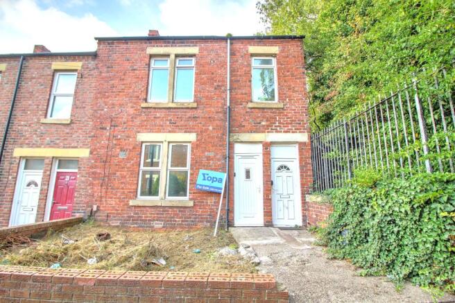 2 bed property, in Denwick Avenue, £40,000