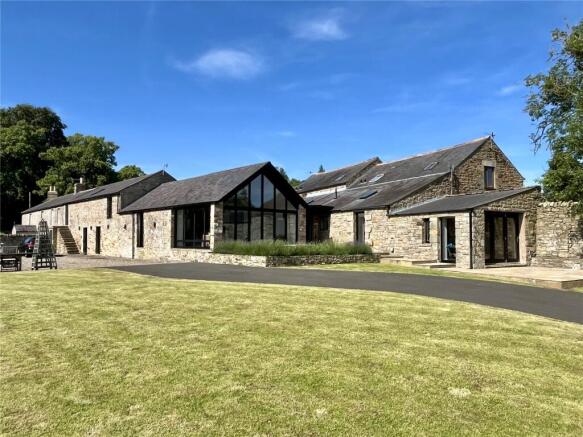 4 bed property, in Melkridge, £825,000