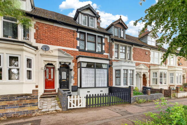 4 bed property, in Stamford Road, £260,000