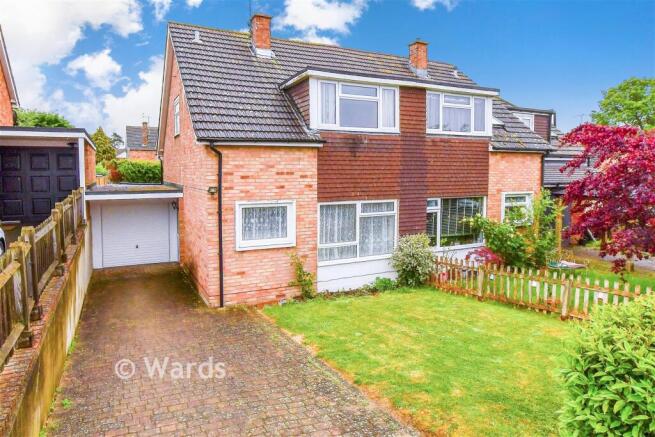 3 bed property, in Bankfields, £375,000
