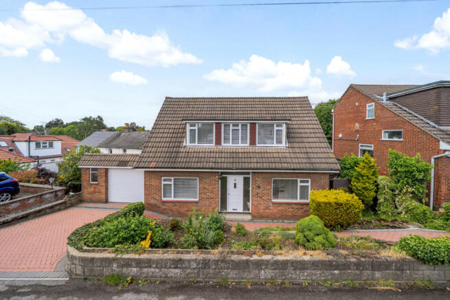 4 bed property, in Broad Lane, £550,000