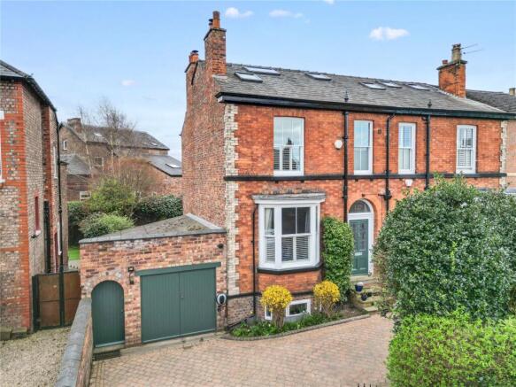 4 bed property, in Hale Road, £945,000