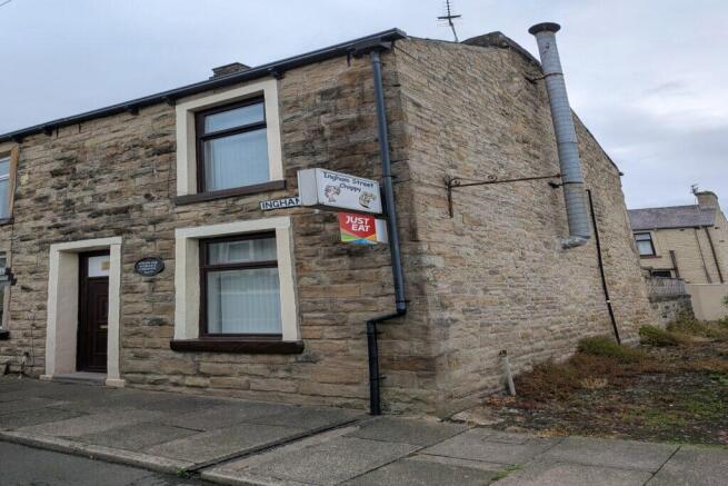2 bed property, in Ingham Street, £60,000