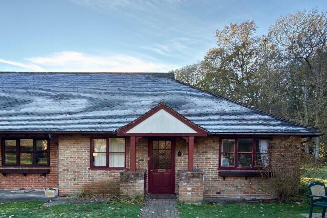 2 bed property, in Meridian Court, £295,000