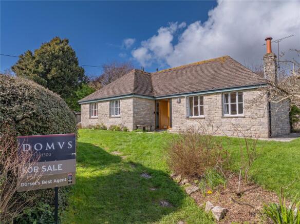 3 bed property, in Worth Matravers, £750,000