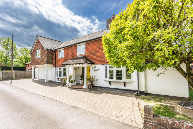 6 bed property, in Hickstead Lane, £850,000