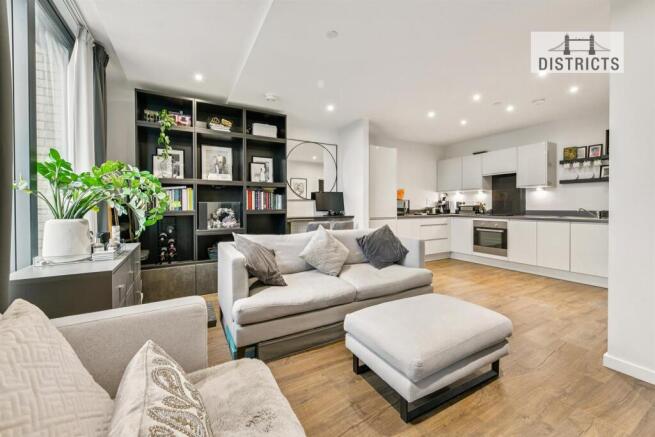 1 bed property, in Pimento House, £525,000