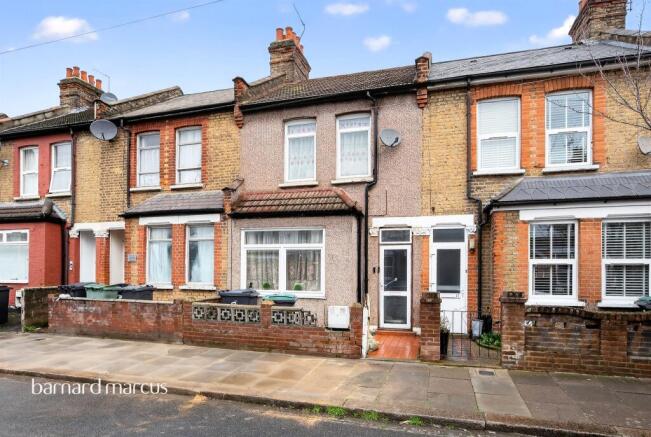 3 bed property, in Thackeray Avenue, £550,000