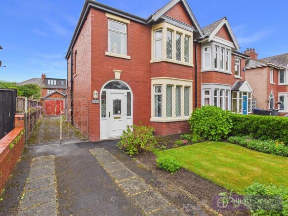 3 bed property, in 37 Harrington Avenue, £185,000