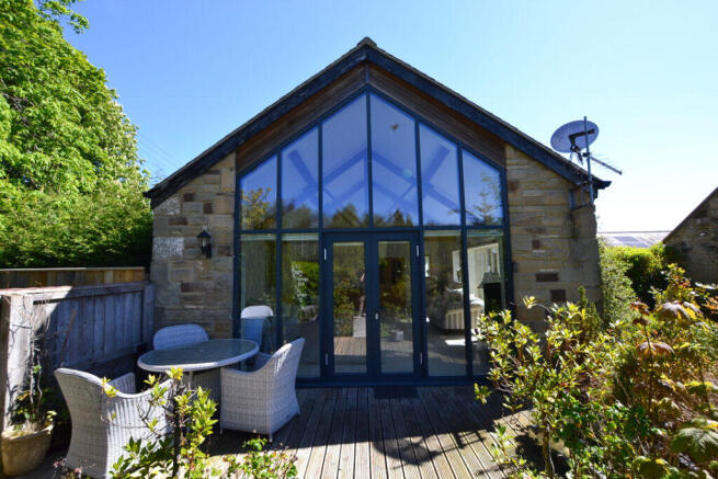 4 bed property, in East Brunton Wynd, £750,000