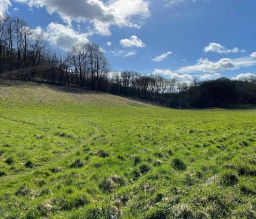 Land, in New Barn Lane, £5,000