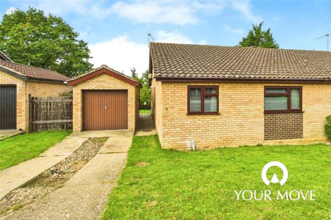 2 bed property, in Stanton Close, £200,000