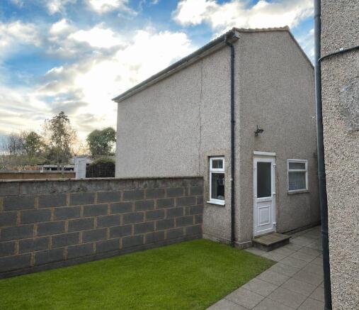 2 bed property, in 2D Barrington Road, £230,000
