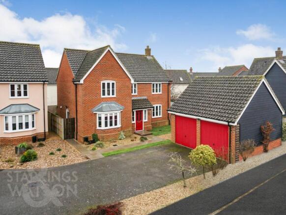 4 bed property, in Victory Grove, £440,000