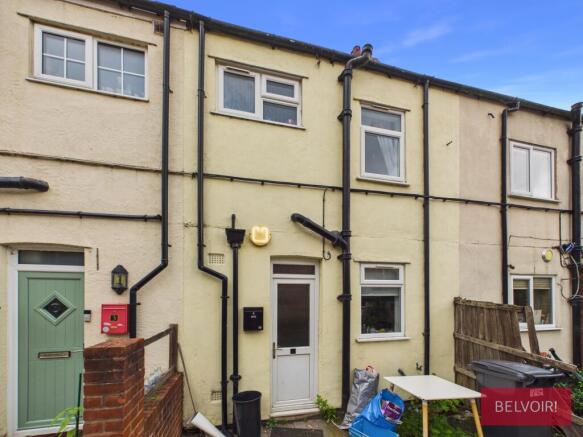 2 bed property, in Coronation Terrace, £140,000