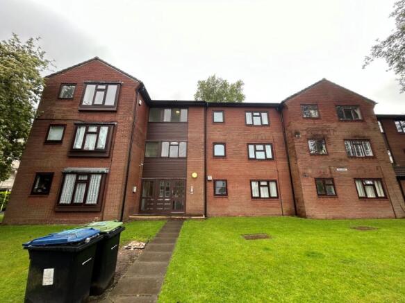 1 bed property, in 53 York Road, £45,000