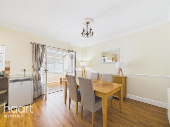 3 bed property, in Lonsdale Avenue, £500,000