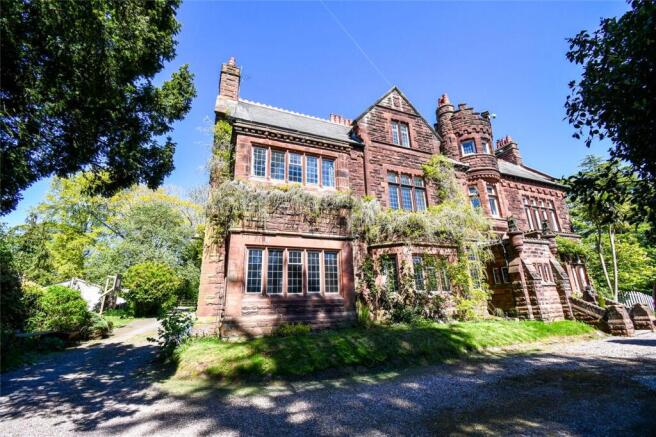 5 bed property, in Chester High Road, £800,000