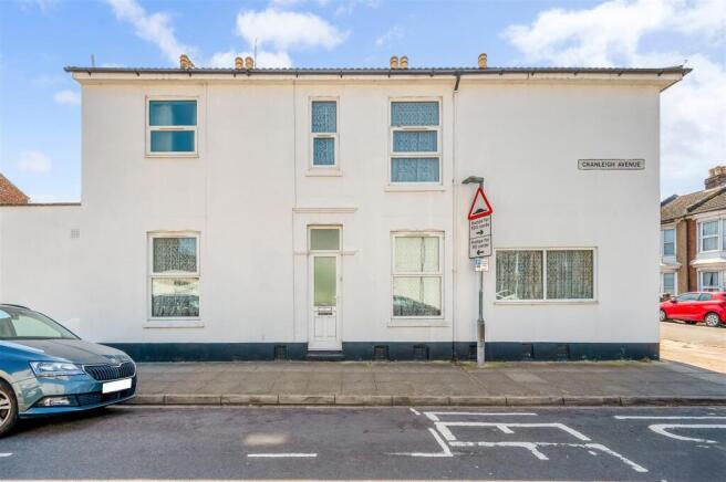3 bed property, in Shearer Road, £250,000