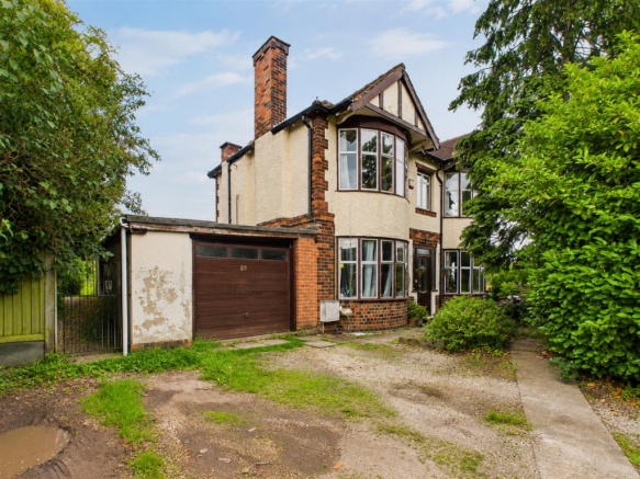 4 bed property, in Scarsdale Avenue, £600,000