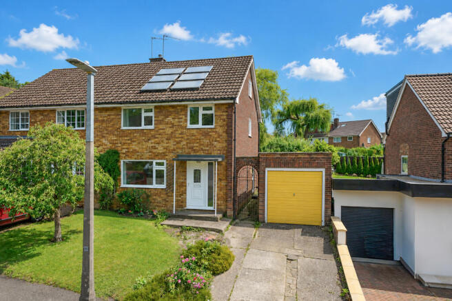 4 bed property, in Ridge Lea, £550,000