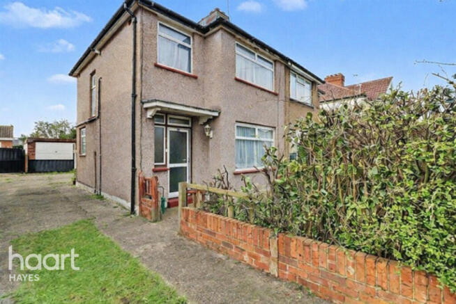 3 bed property, in Crowland Avenue, £515,000