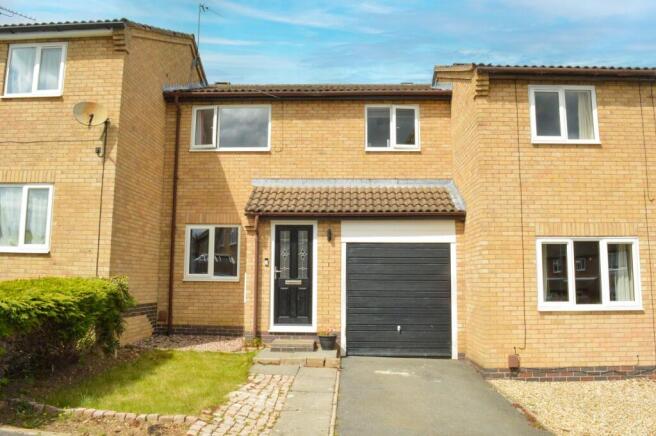 3 bed property, in Saxondale Road, £235,000