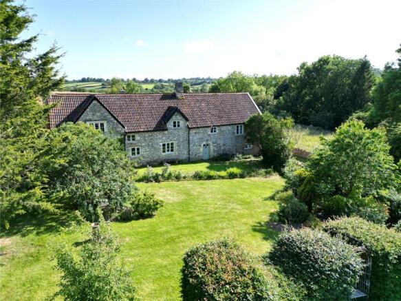 5 bed property, in Upper Littleton, £1,350,000