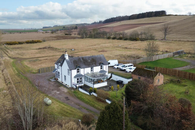 4 bed property, in Marykirk, £500,000