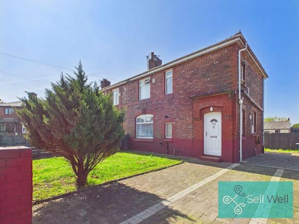 3 bed property, in Peelwood Avenue, £235,000