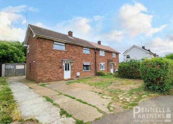 3 bed property, in Springfields, £240,000